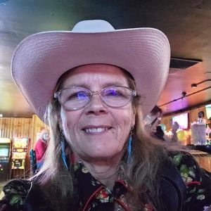 Meet your Posher, Carla